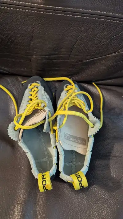 La Sportiva Mythos Eco women's climbing shoes, View more