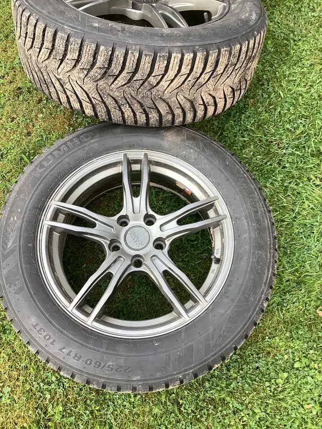 225/60 R17 Snow Tires on Alloy Wheels in Tires & Rims in Charlottetown - Image 4