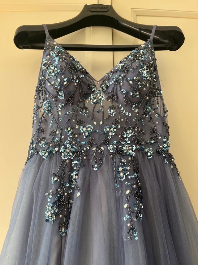 Gorgeous Prom or Formal Dress in Women's - Dresses & Skirts in Kawartha Lakes - Image 3