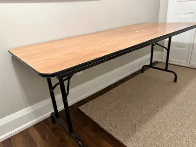 6’ folding banquet table