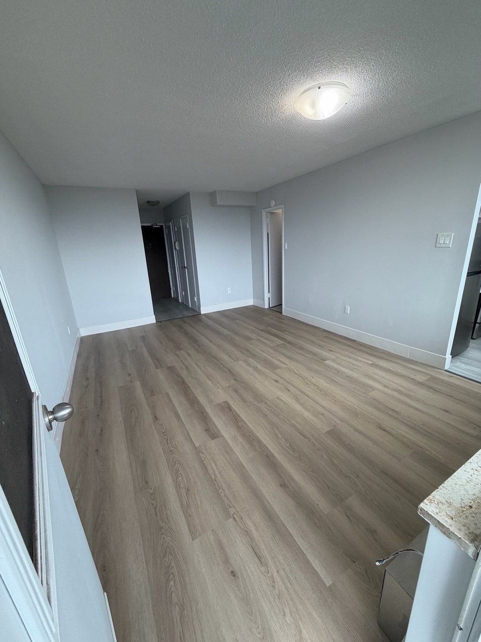 Lease Takeover - Bachelor/Studio Unit (1,5 month FREE) 2