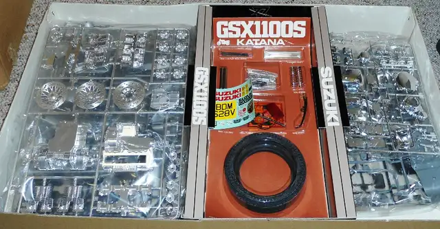 Tamiya 1/6 Suzuki GSX1100S Katana in Hobbies & Crafts in Burnaby/New Westminster - Image 7