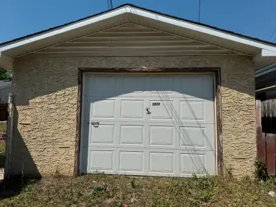 This garage is available for rent in the Thorncliffe area, perfect for storage purposes. The garage...