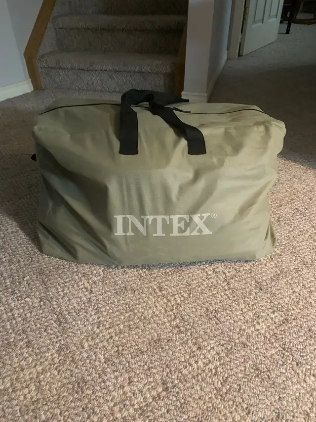 Inflatable 2 person kayak must go in Water Sports in Calgary - Image 4