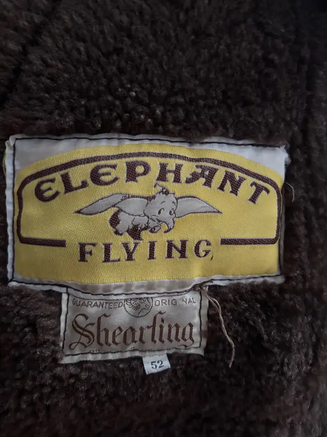 Brown Shearling Leather Jacket by Elephant Flying. in Men's in City of Montréal - Image 4