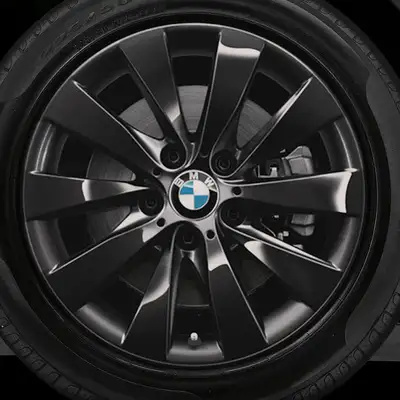 Set of 4 origial BMW Black Rims with Pirelli Sottozero 2 Winter 210 RSC, Run-flat Tires 225/50 R17 9...