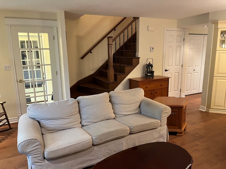 Ile-des-soeurs, condo 5-1/2  tout meublé, à partir de novembre 5
