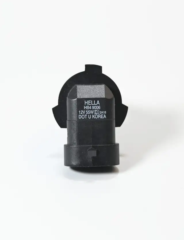 Hella 9006 HB4 Standard Halogen 12V 55W Headlight Light Bulb in Other Parts & Accessories in City of Toronto - Image 6