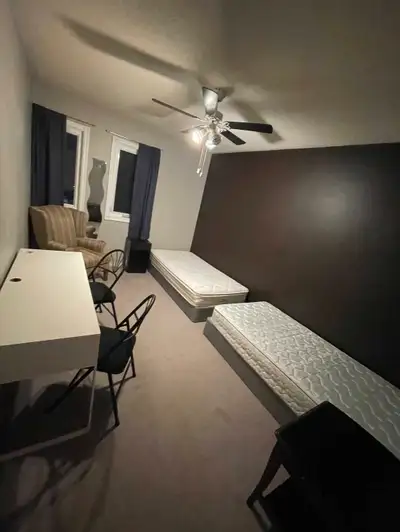 Room for rent (Roommate wanted)