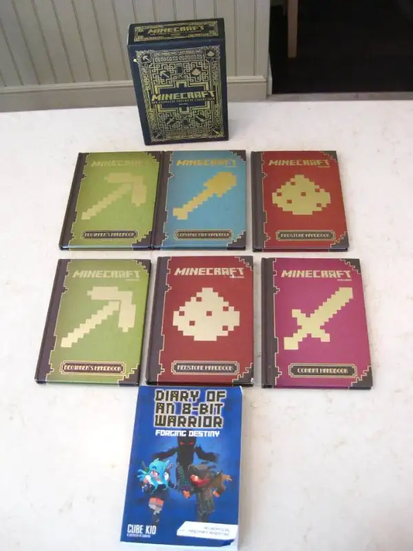 Box Set of 6 Minecraft Beginners Books &Diary 8 Bit Warrior Book in Children & Young Adult in Kitchener / Waterloo - Image 2