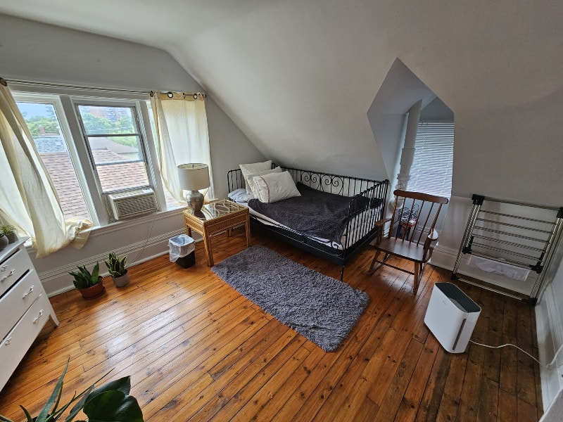 One Room in TwoBedroom AllInclusive Fully Furnished Apartment Long