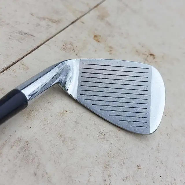 Titleist Model 100 Acushnet PW (RH) - $30.00 in Golf in Belleville - Image 4