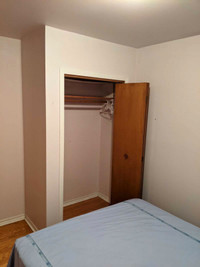 Room for rent for females