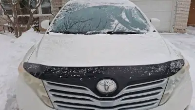 2010 Toyota Venza V6 3.5L AWD top of the line model with all options for this year. Remote start, le...