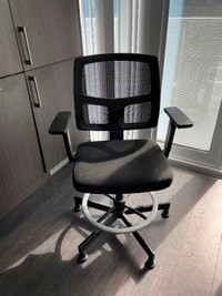 GARKA  Swivel chair, Vissle black - Perfect Condition!