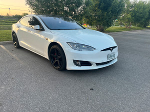 2015 Tesla Model S 70
