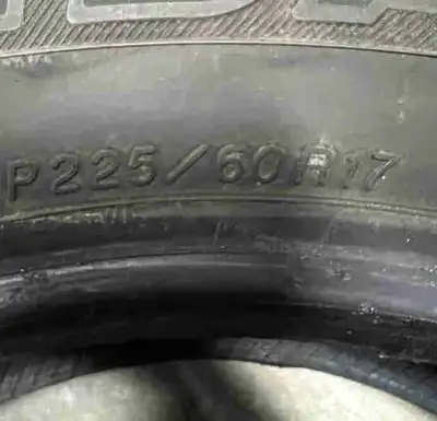 J'offre un ensemble de quatre pneus Yokohama, dimension 225/60R17. 1 saison d’utilisation seulement...