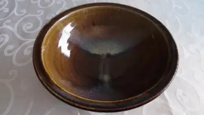 GLAZED ART POTTERY SERVING BOWL  9"  EARTH-TONES - SIGNED M, View more