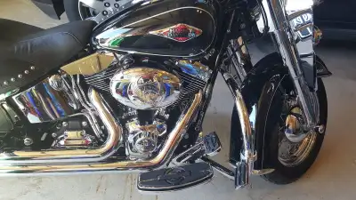 Mint Condition. Lots of Chrome.Low Kms. Extras