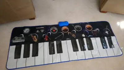 Gigantic Step & Play Piano, View more