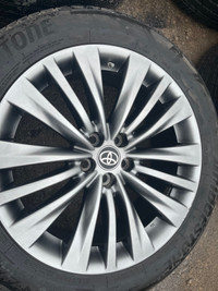Toyota highlander rims and tires with TPMS