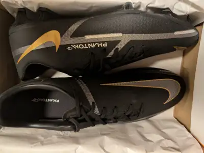 NEW Nike soccer shoes - size 13, View more