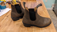 Medium-heel Women's Blundstones in Rustic Brown, size 38