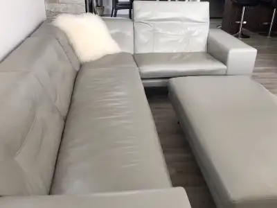 Sectionnel cuir meubles ReNo, View more