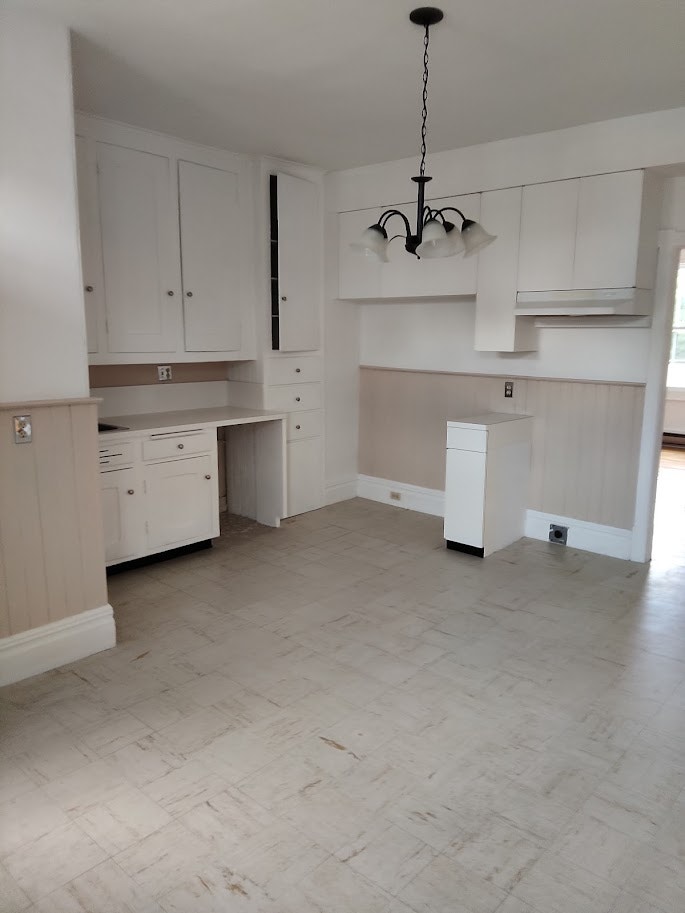 5 1/2 Spacieux Saint-Sauveur — photo 1