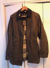 Barbour woman olive/brown (size UK12/USA8/EUR38)