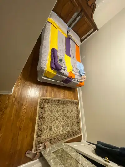 Furnished room