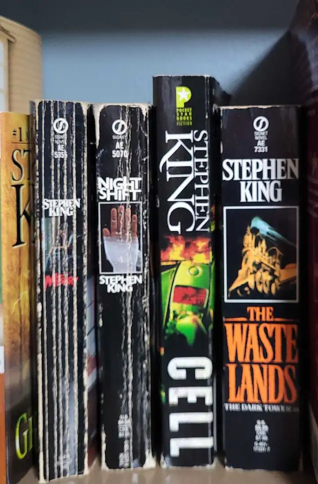 Stephen King books in Fiction in Hamilton - Image 4