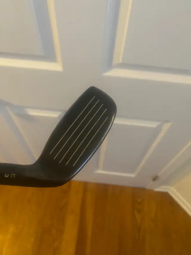 Titleist GT left hand 4 hybrid in Golf in Ottawa - Image 3
