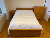 Solid wood 5 piece double/full bedroom set 