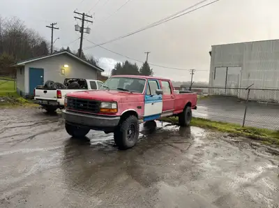1993 ford f350 xlt 4x4 5.8L v8 automatic. Runs drives and stops. I have replaced the rear leaf sprin...
