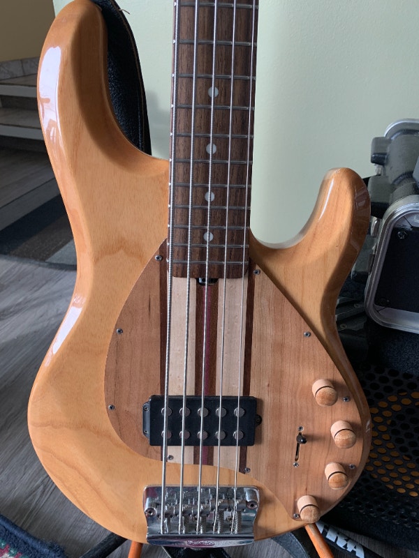 Custom pick guard, wooden knobs for Ernie Ball StingRay 5 Bass