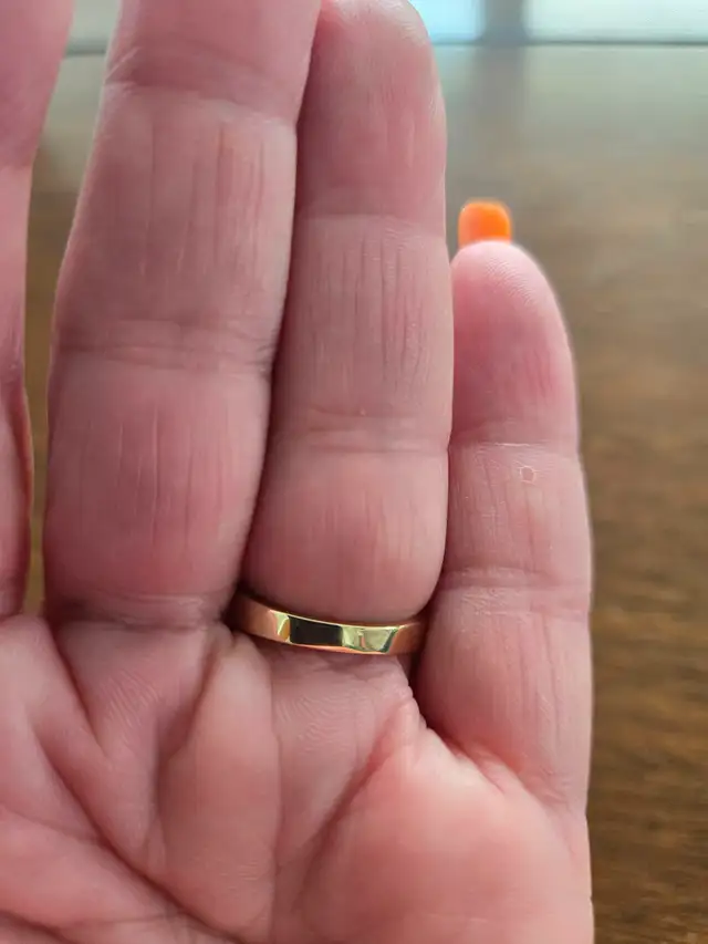Estate Sale Diamond & Gold Ring63738353313795122