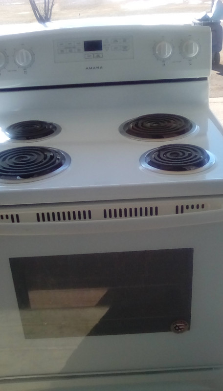 Like New Amana Range Stove used 3 months in Stoves, Ovens & Ranges in Edmonton
