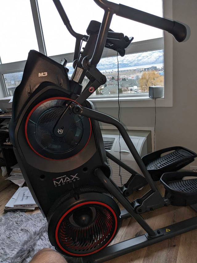 Bow flex Max Trainer M3 in Exercise Equipment in Kelowna - Image 3