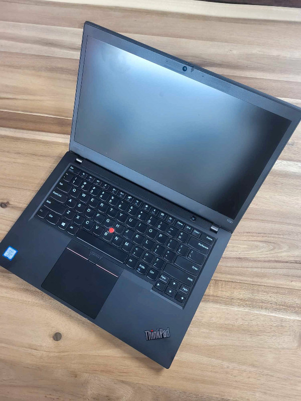 Lenovo ThinkPad T490-i5 8th Gen 8GB/256GB SSD/Win11 Pro Touch dans Portables  à Ville de Montréal