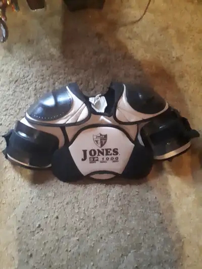 Jones SP1000 Men's Small Shoulder Pads, View more