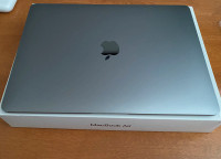 MacBook Air, Retina, 13 inch.