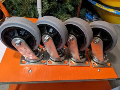 4 RUBBER TIRE HVY DUTY GREASEABLE CASTERS, View more