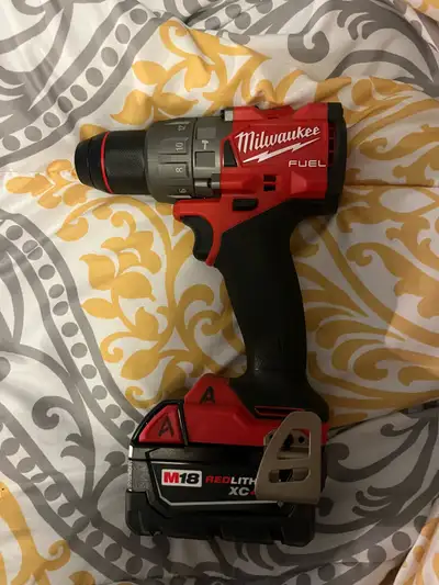  Milwaukee M18 Drill Driver w/ 4.0Ah Battery , View more