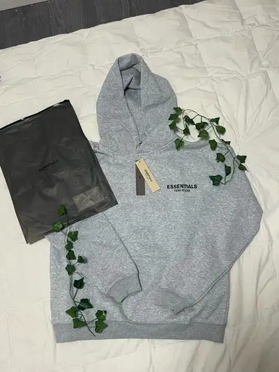 Hoodie Essentials Size S, View more