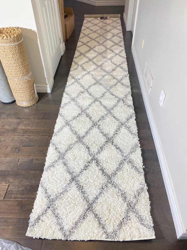 Runner rug 12 ft long new modern style | Rugs, Carpets & Runners | Guelph |  Kijiji