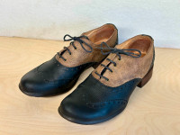 John Fluevog Leather Oxford Shoes, Size 7.5