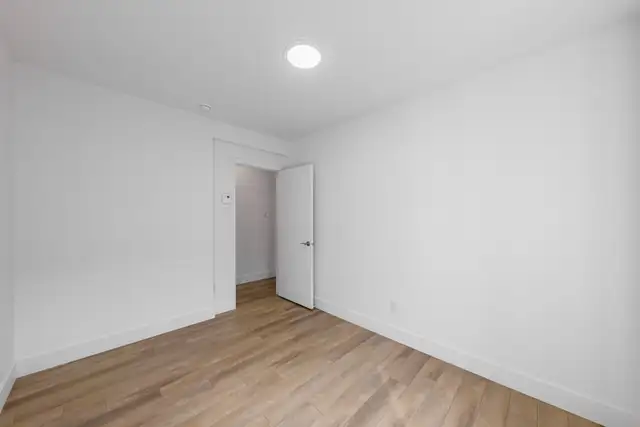 FLOORS INSTALLATION457023635703746561