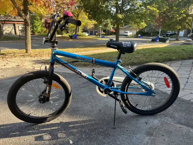 Decbl 20” Reverb bike bicycle for kids in Kids in Markham / York Region - Image 5