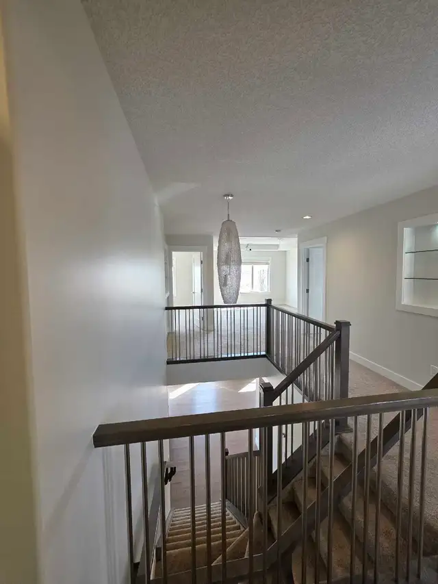 Painting & Contracting: Free Estimates in Painters & Painting in Calgary - Image 11